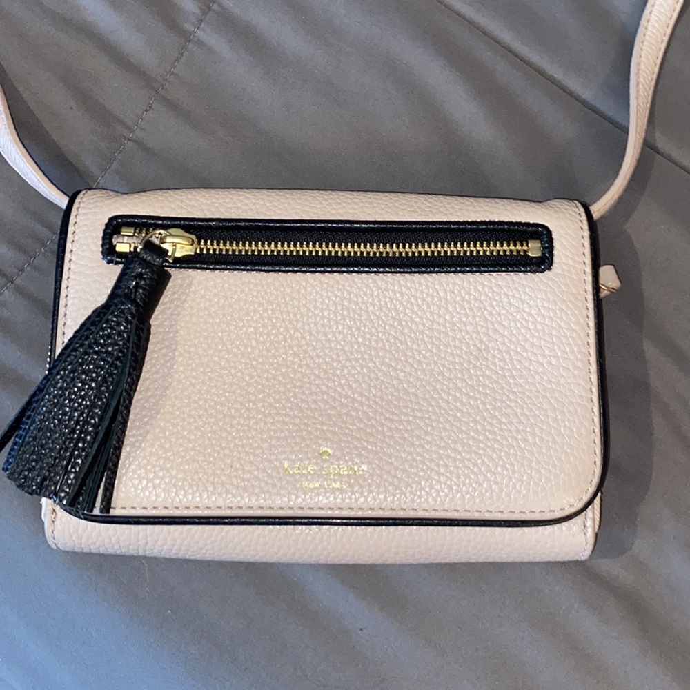 Kate Spade Chester Street Avie Crossbody